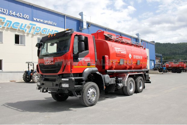 Автотопливозаправщик АТЗ IVECO