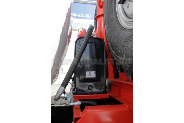 Бак гидросистемы