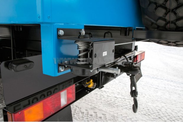 Механическая лебедка запасного колеса