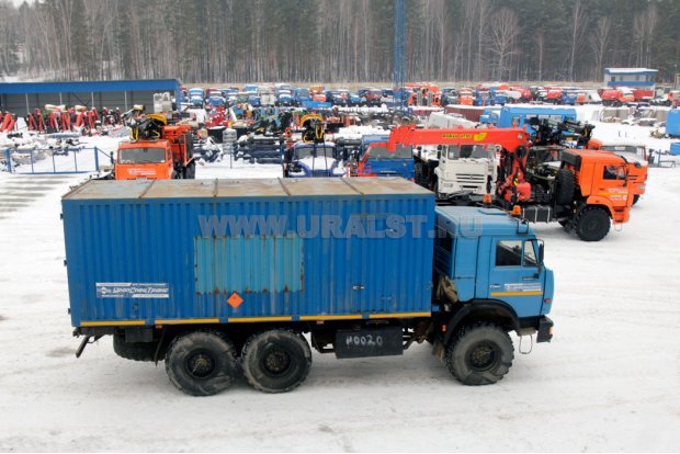Автомобиль для перевозки взрывчатых веществ