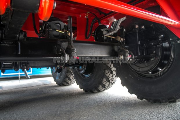 Рессорно-балансирная подвеска полуприцепа