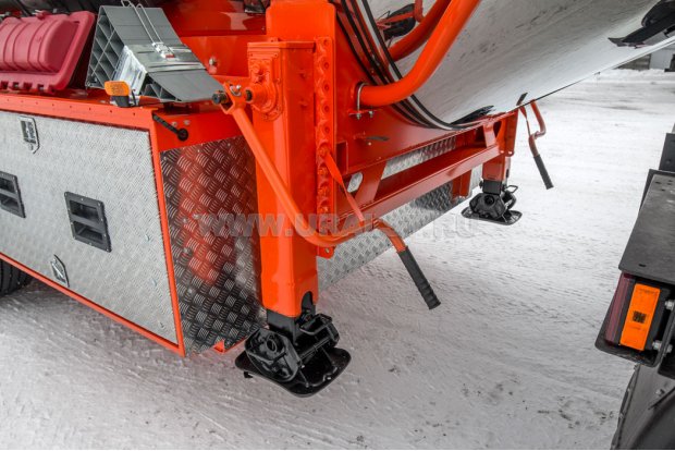 Опорное устройство