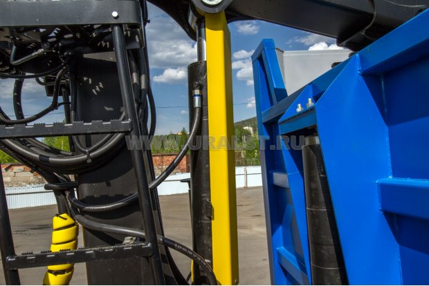 Гидроцилинд подъема КМУ