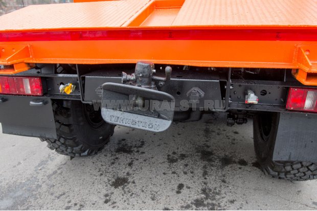 Заднее сцепное устройство