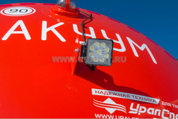 Фара-прожектор