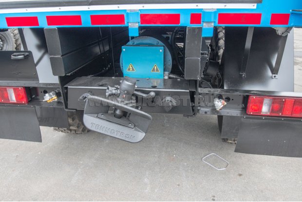 Заднее сцепное устройство