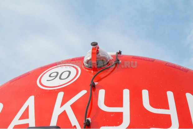 Смотровое окно емкости