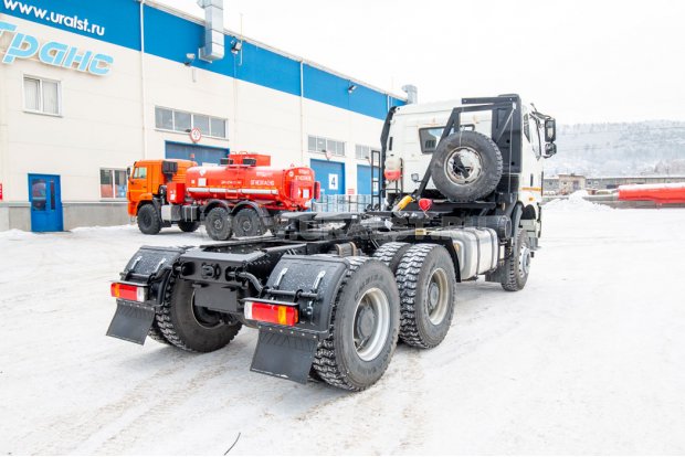 Седельный тягач УСТ 5453 FAW 3250 (6х4)