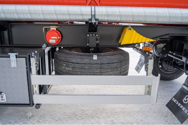 Боковая защита