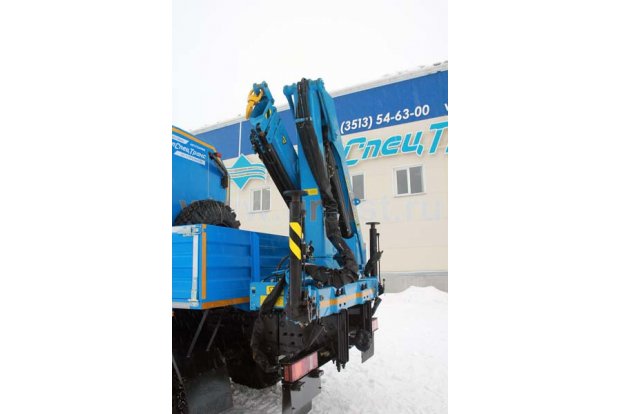 Фургон с манипулятором