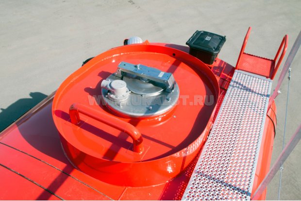 Заливная горловина