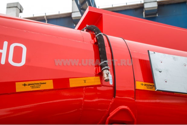 Слив из экологического короба