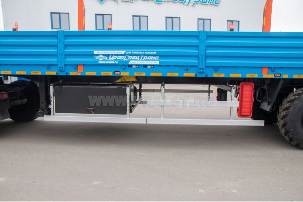 Боковая защита