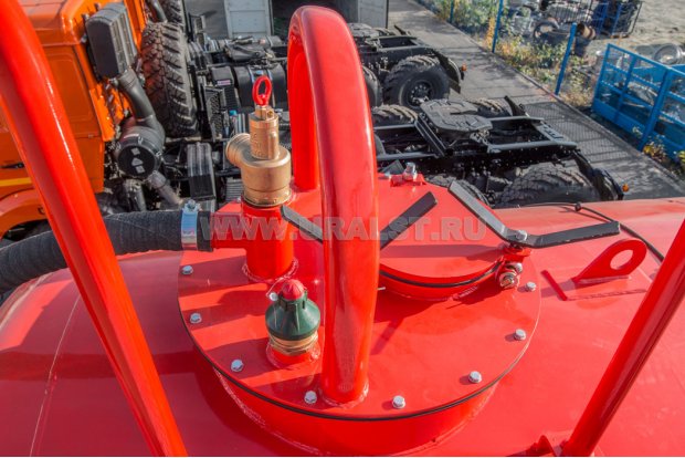 Люк для верхнего налива производства УСТ