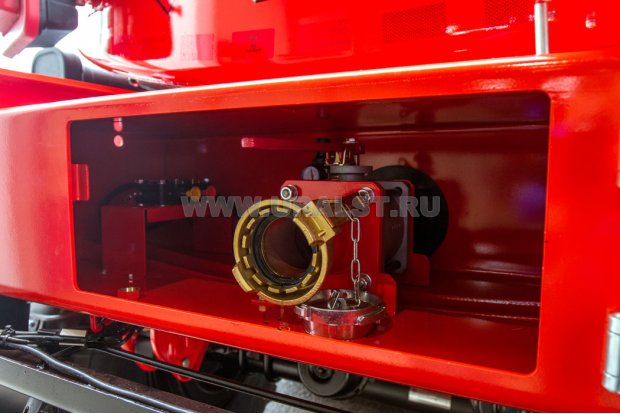 Трубопровод с быстроразъемным соединением (БРС)