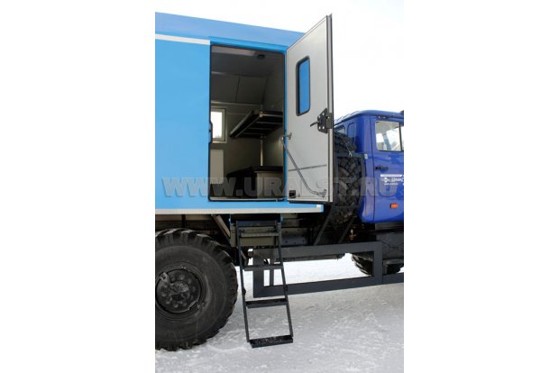 Двухсекционная выдвижная лестница