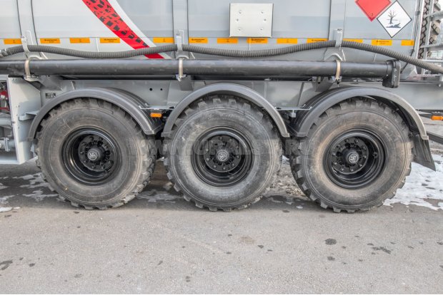 Оси полуприцепа