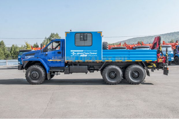 Грузопассажирский автомобиль (ГПА) 5453 с КМУ ИМ-100 Урал 4320-72Е5Г38 NEXT