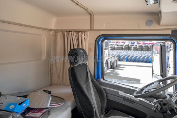 Спальное место в кабине водителя
