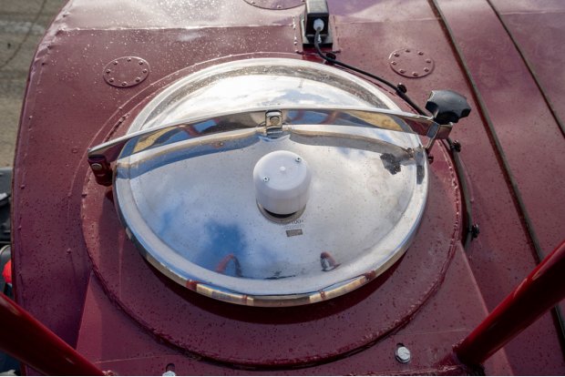 Горловина люка-лаза