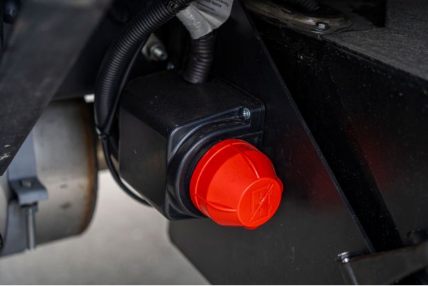 Наружная кнопка отключения массы по IP65