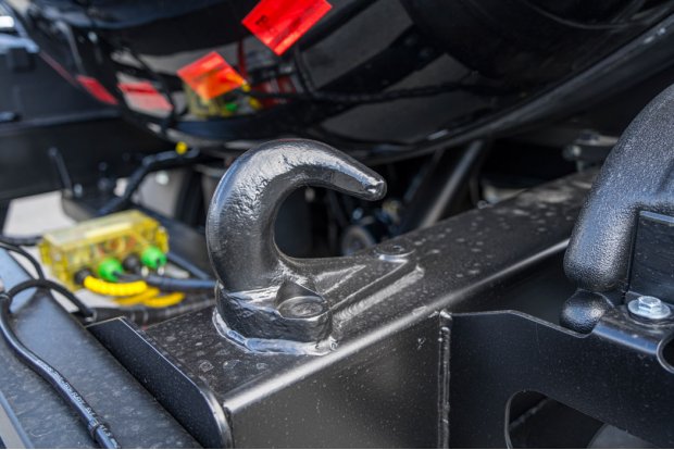 Буксировочная петля