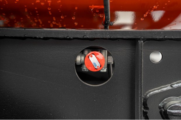 Кран управления стояночным тормозом