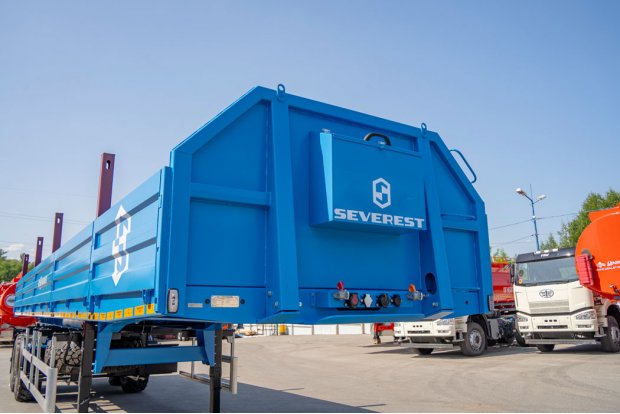 Усиленный передний борт со ступенями