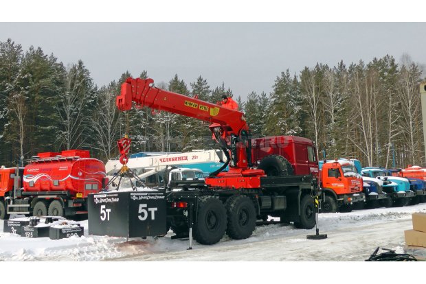 Тягач Урал 44202-82М с КМУ ИТ-180