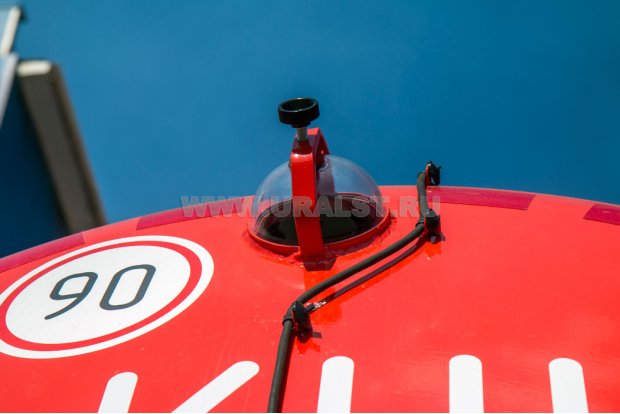 Смотровое окно цистерны