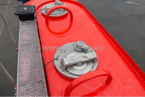 Заливная горловина