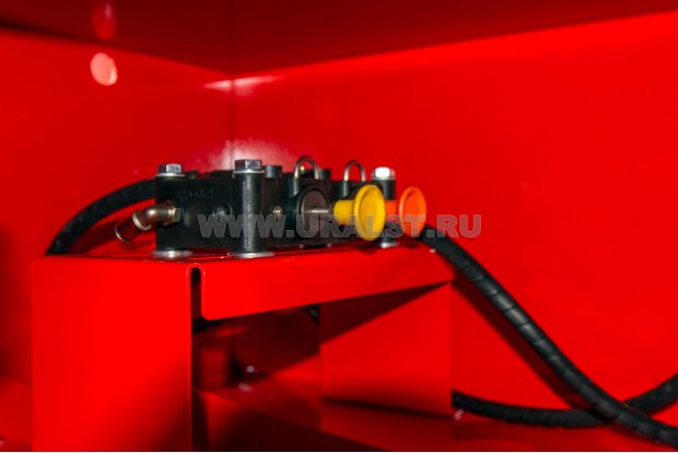 Блок пневмоуправления донными клапанами