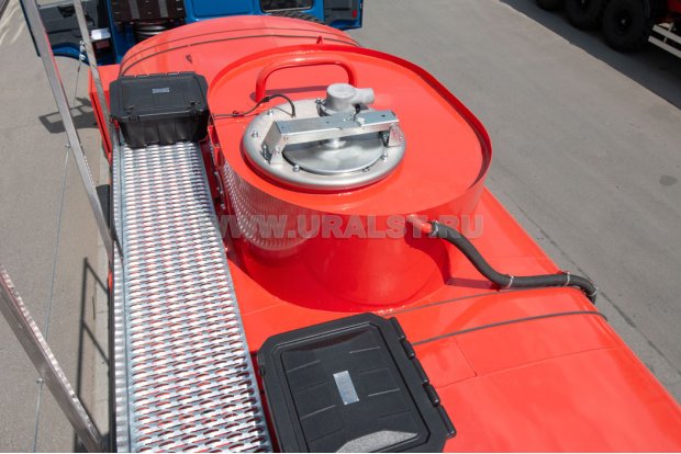 Площадка обслуживания цистерны