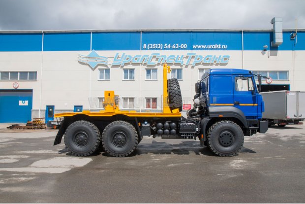 Трубоплетевозный тягач ТПВ УСТ 5453 Урал 6370К