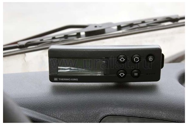 Пульт управления холодильно-обогревательной установкой