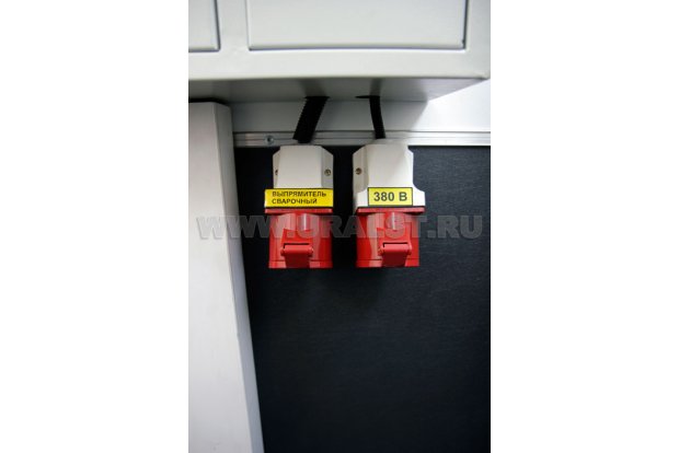 Розетки для подключения потребителей 380V