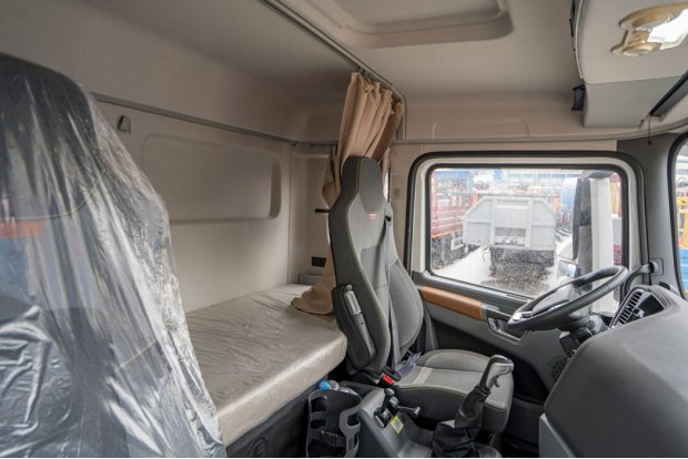 Спальное место в кабине водителя