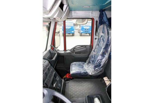 Седельный тягач IVECO