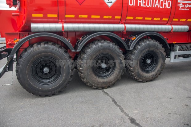 Оси полуприцепа