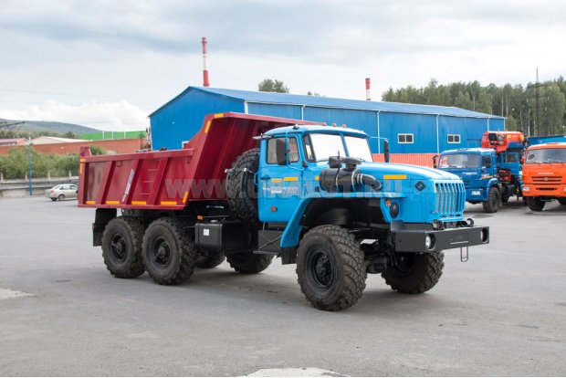 Вариант исполнения - Cамосвал Урал 58312A (55571) с задним бортом