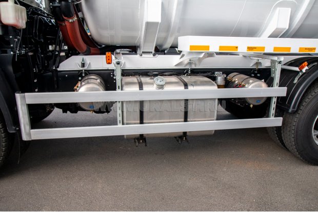 Боковая защита