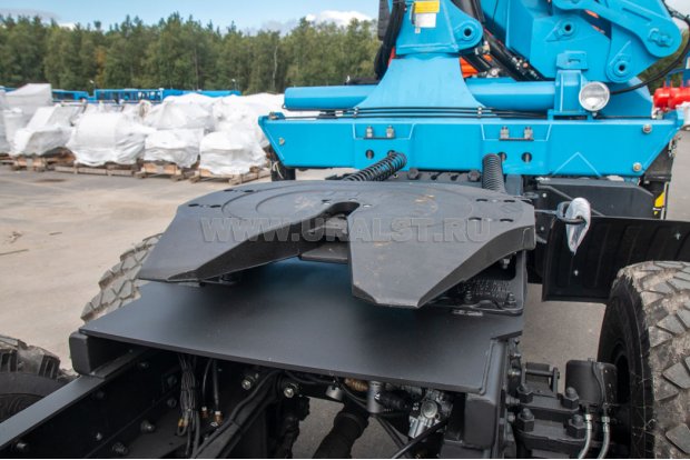 Седельно сцепное устройство