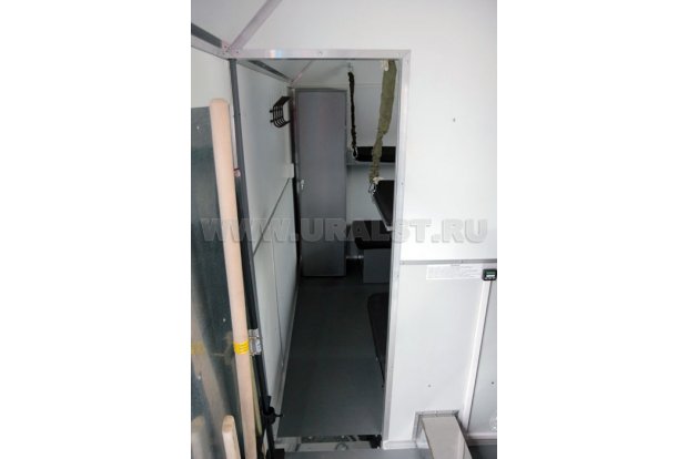 Вход в отсек для отдыха