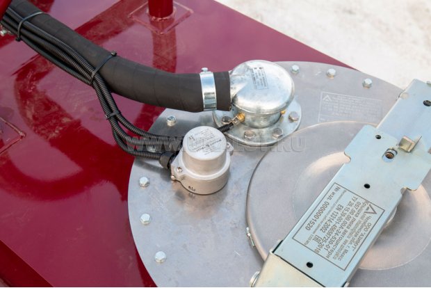 Датчик уровня, дыхательный клапан