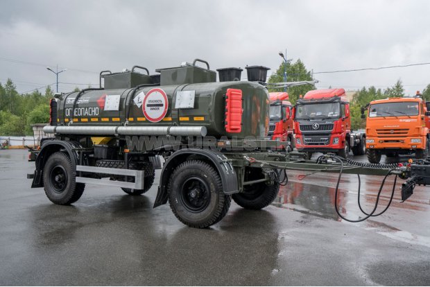 Прицеп цистерна для ГСМ ПЦ 8-21 УСТ 9465 нерж