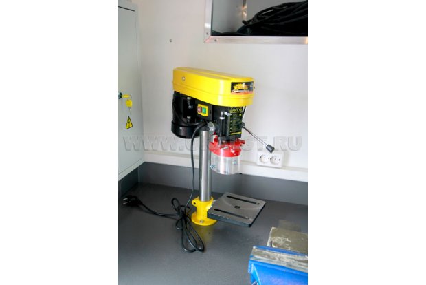 Сверлильный станок