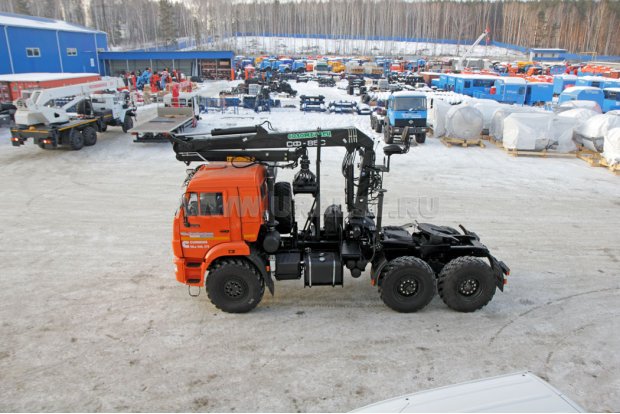 Седельный тягач Камаз с ГМ СФ-85С