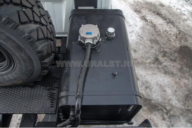 Бак гидросистемы автокрана КС-45721 Челябинец