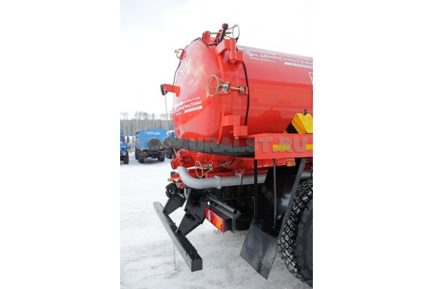 Открывающееся днище цистерны