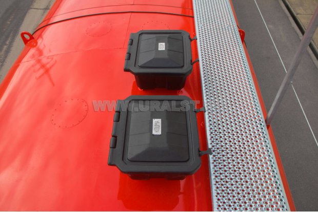 Ящик для песка и кошмы